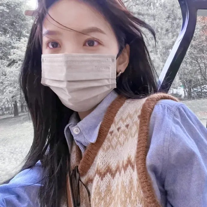 你才女巫,你全家都女巫海报